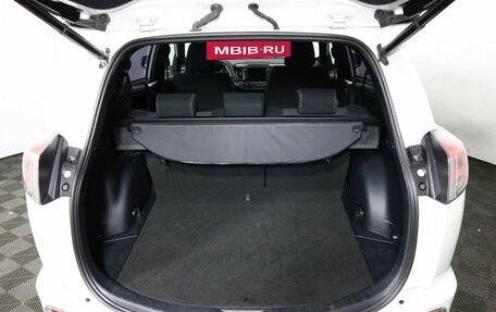Toyota RAV4, 2018 год, 2 970 000 рублей, 23 фотография