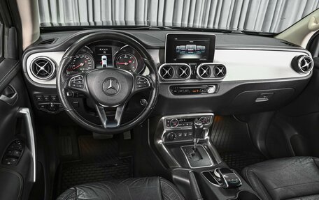 Mercedes-Benz X-Класс I, 2018 год, 3 640 000 рублей, 6 фотография