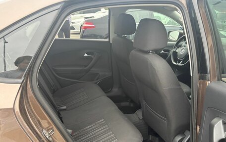 Volkswagen Polo VI (EU Market), 2016 год, 950 000 рублей, 11 фотография