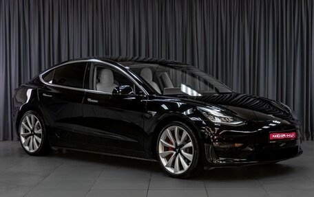 Tesla Model 3 I, 2019 год, 2 899 000 рублей, 1 фотография
