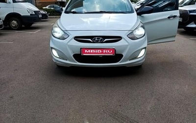 Hyundai Solaris II рестайлинг, 2011 год, 650 000 рублей, 1 фотография