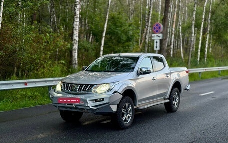 Mitsubishi L200 IV рестайлинг, 2015 год, 2 450 000 рублей, 1 фотография