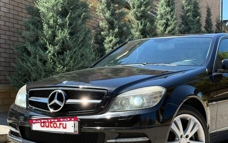 Mercedes-Benz C-Класс, 2010 год, 990 000 рублей, 2 фотография