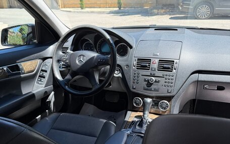 Mercedes-Benz C-Класс, 2010 год, 990 000 рублей, 14 фотография