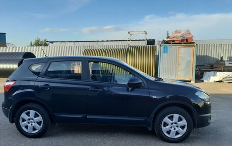 Nissan Qashqai, 2010 год, 790 000 рублей, 2 фотография