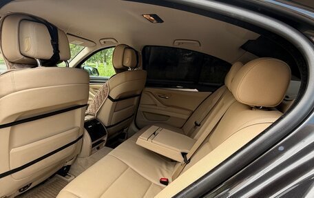 BMW 5 серия, 2011 год, 1 800 000 рублей, 12 фотография