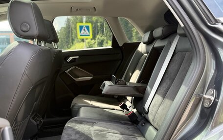 Audi Q3, 2022 год, 2 999 000 рублей, 32 фотография
