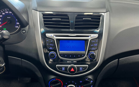 Hyundai Solaris II рестайлинг, 2013 год, 920 000 рублей, 15 фотография