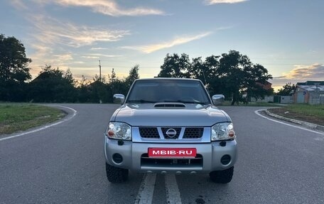 Nissan NP300, 2013 год, 1 250 000 рублей, 1 фотография