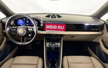 Porsche Macan, 2024 год, 13 467 008 рублей, 12 фотография