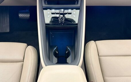 Porsche Macan, 2024 год, 13 467 008 рублей, 16 фотография