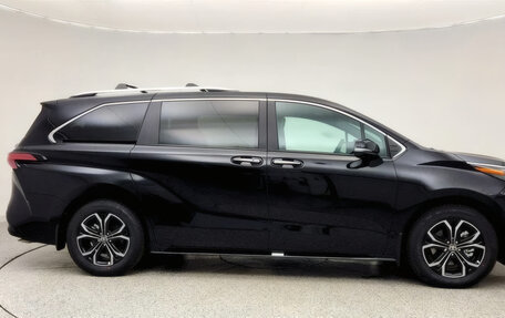 Toyota Sienna, 2026 год, 11 015 611 рублей, 4 фотография
