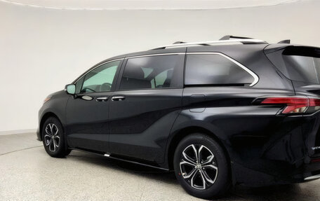 Toyota Sienna, 2026 год, 11 015 611 рублей, 7 фотография