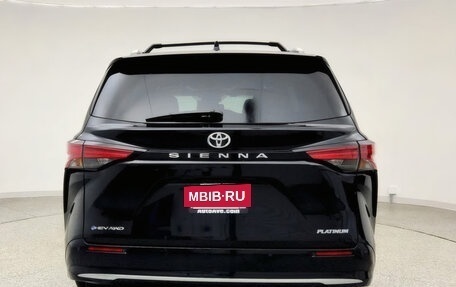 Toyota Sienna, 2026 год, 11 015 611 рублей, 6 фотография