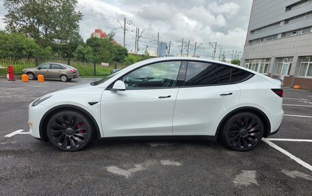 Tesla Model Y I, 2022 год, 4 950 000 рублей, 3 фотография