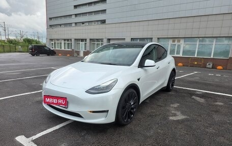Tesla Model Y I, 2022 год, 4 950 000 рублей, 2 фотография