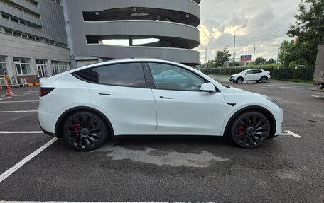 Tesla Model Y I, 2022 год, 4 950 000 рублей, 7 фотография