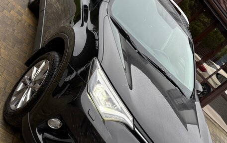 Toyota RAV4, 2015 год, 2 800 000 рублей, 2 фотография