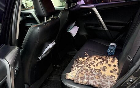Toyota RAV4, 2015 год, 2 800 000 рублей, 5 фотография
