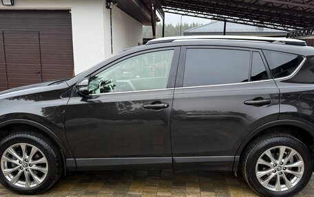 Toyota RAV4, 2015 год, 2 800 000 рублей, 8 фотография