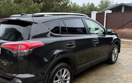 Toyota RAV4, 2015 год, 2 800 000 рублей, 11 фотография
