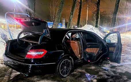 Mercedes-Benz E-Класс, 2011 год, 1 450 000 рублей, 10 фотография
