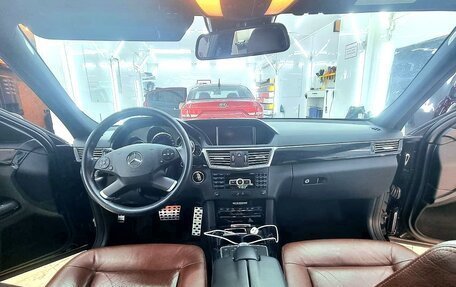 Mercedes-Benz E-Класс, 2011 год, 1 450 000 рублей, 12 фотография