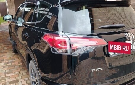 Toyota RAV4, 2019 год, 2 700 000 рублей, 3 фотография