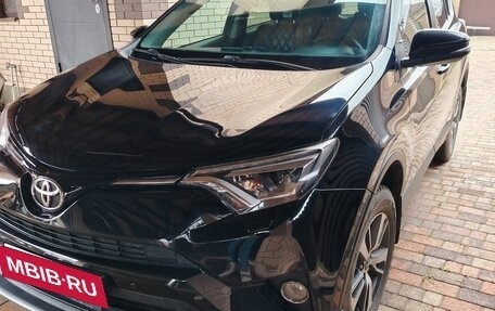 Toyota RAV4, 2019 год, 2 700 000 рублей, 8 фотография
