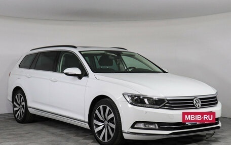 Volkswagen Passat B8 рестайлинг, 2019 год, 2 147 000 рублей, 3 фотография
