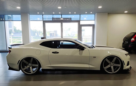 Chevrolet Camaro VI, 2016 год, 2 840 000 рублей, 5 фотография