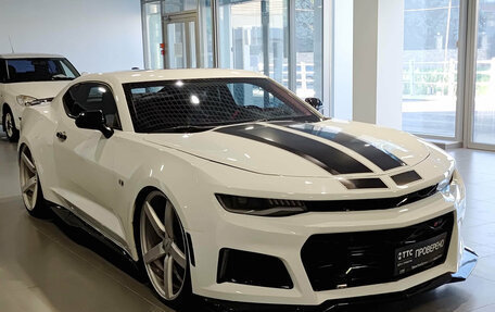 Chevrolet Camaro VI, 2016 год, 2 840 000 рублей, 3 фотография