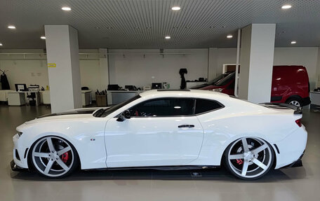 Chevrolet Camaro VI, 2016 год, 2 840 000 рублей, 10 фотография