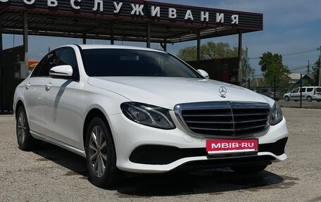 Mercedes-Benz E-Класс, 2020 год, 4 500 000 рублей, 1 фотография
