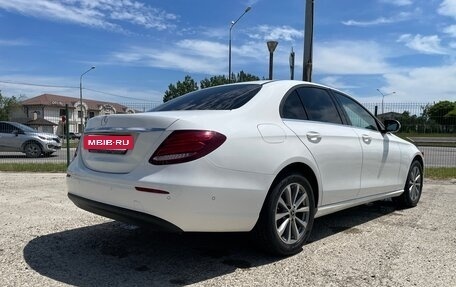 Mercedes-Benz E-Класс, 2020 год, 4 500 000 рублей, 6 фотография