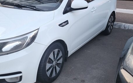 KIA Rio III рестайлинг, 2015 год, 800 000 рублей, 3 фотография