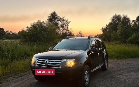 Renault Duster I рестайлинг, 2014 год, 980 000 рублей, 2 фотография