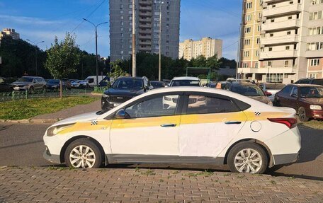 Hyundai Solaris II рестайлинг, 2018 год, 450 000 рублей, 3 фотография