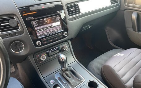 Volkswagen Touareg III, 2014 год, 2 350 000 рублей, 11 фотография