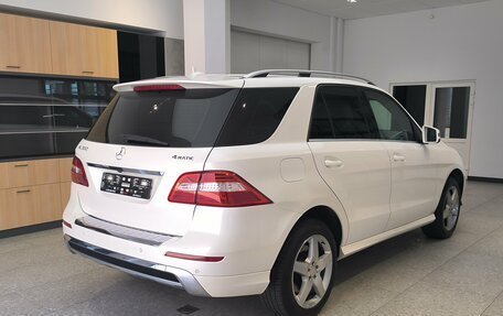 Mercedes-Benz M-Класс, 2013 год, 2 150 000 рублей, 4 фотография