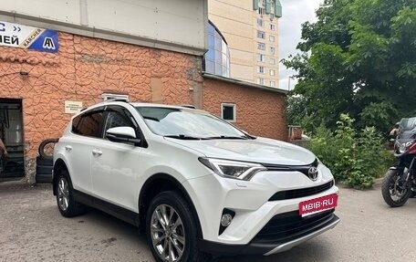 Toyota RAV4, 2019 год, 3 000 000 рублей, 1 фотография