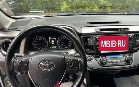 Toyota RAV4, 2019 год, 3 000 000 рублей, 26 фотография