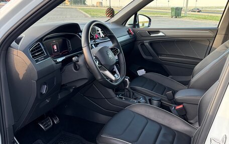 Volkswagen Tiguan II, 2021 год, 3 930 000 рублей, 7 фотография