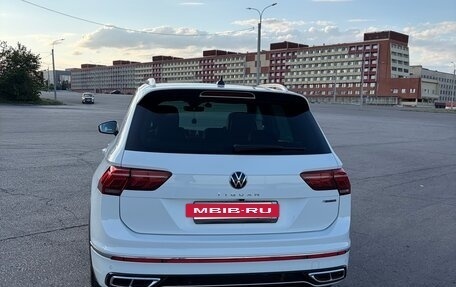 Volkswagen Tiguan II, 2021 год, 3 930 000 рублей, 6 фотография