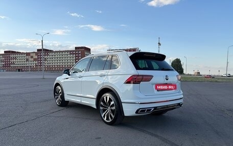 Volkswagen Tiguan II, 2021 год, 3 930 000 рублей, 5 фотография