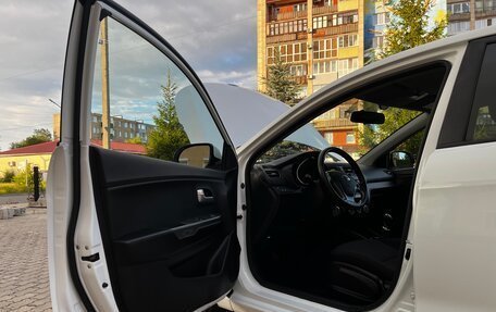 KIA Rio III рестайлинг, 2016 год, 1 000 000 рублей, 17 фотография
