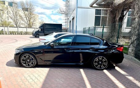 BMW 5 серия, 2019 год, 4 200 000 рублей, 3 фотография