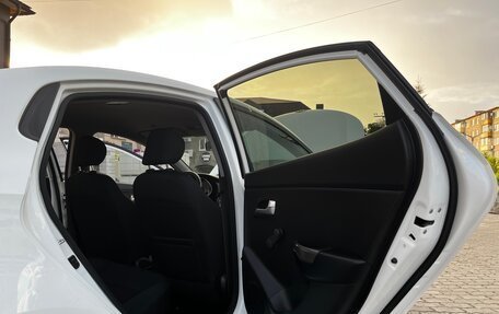 KIA Rio III рестайлинг, 2016 год, 1 000 000 рублей, 19 фотография