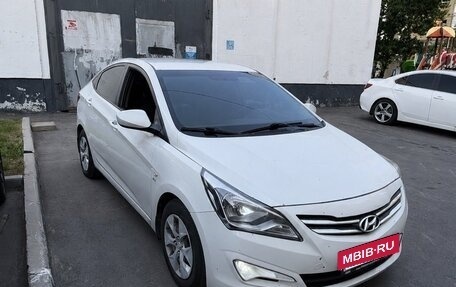 Hyundai Solaris II рестайлинг, 2014 год, 940 000 рублей, 3 фотография