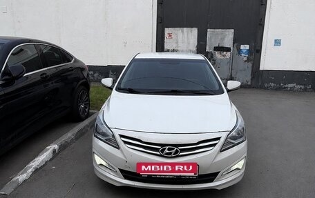 Hyundai Solaris II рестайлинг, 2014 год, 940 000 рублей, 2 фотография